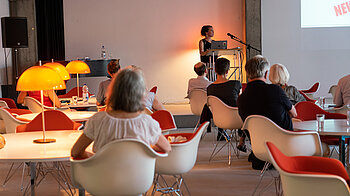 Vortragssituation im Club Orange