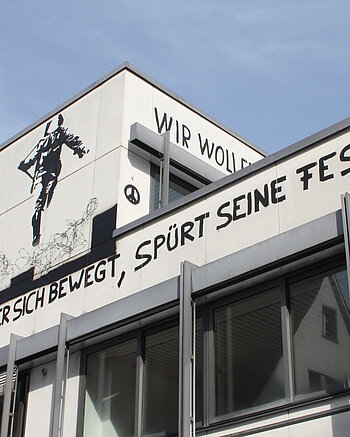 Bild: Graffitiaktion am EinsteinHaus