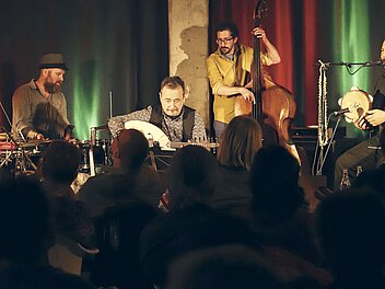 Bild: Konzert der Gruppe Harrycane Orchestra in der vh Ulm