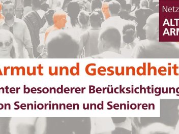 Schriftzug mit Veranstaltungstitel vor in grau-wei&szlig; gehaltener Menschengruppe